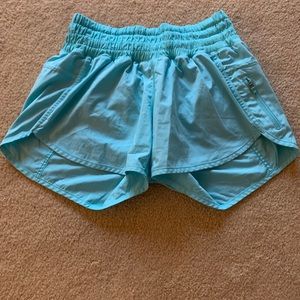 Lululemon tracker shorts 4in
